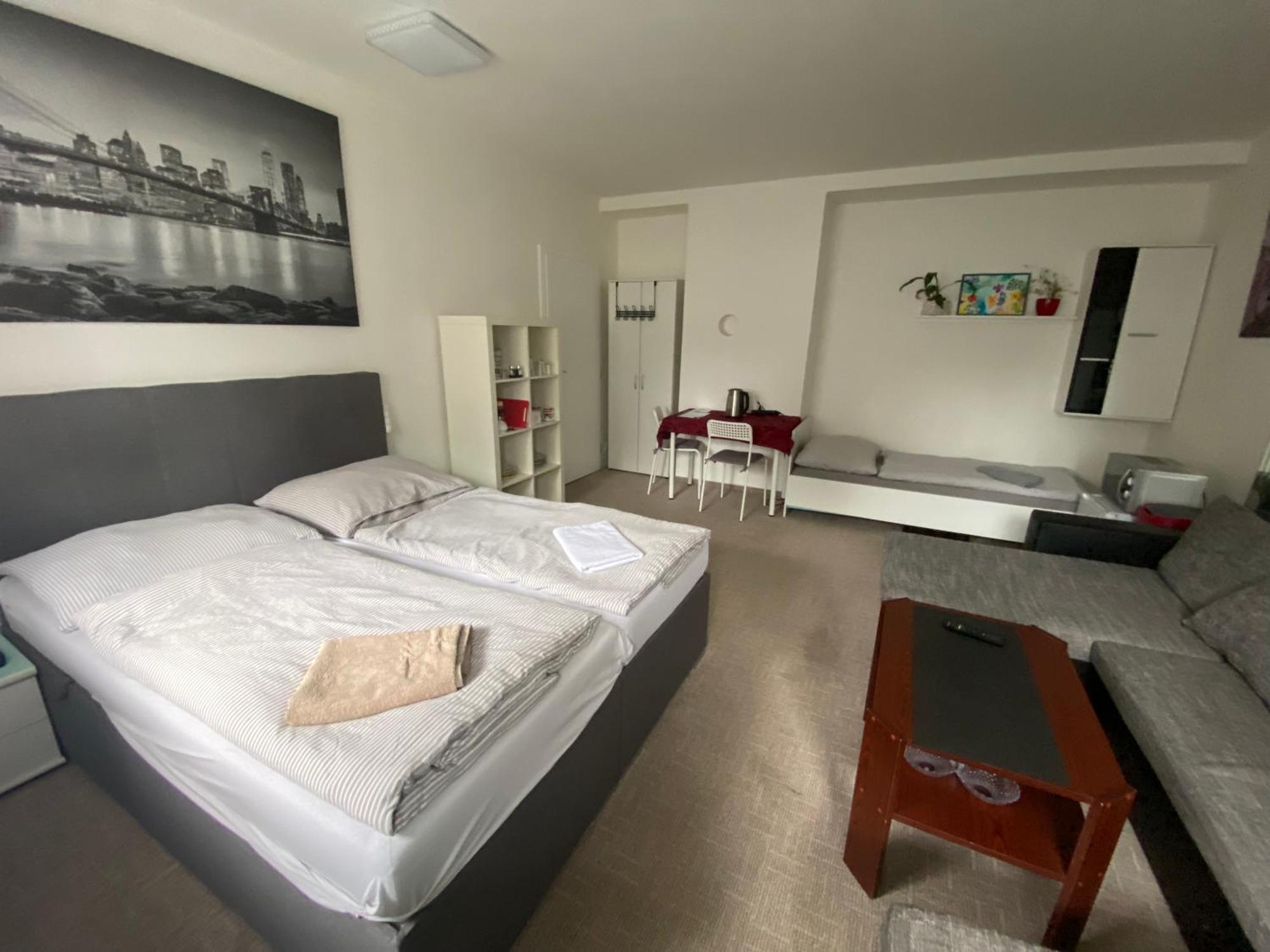Homestay U Hanky Zdiby Exterior foto
